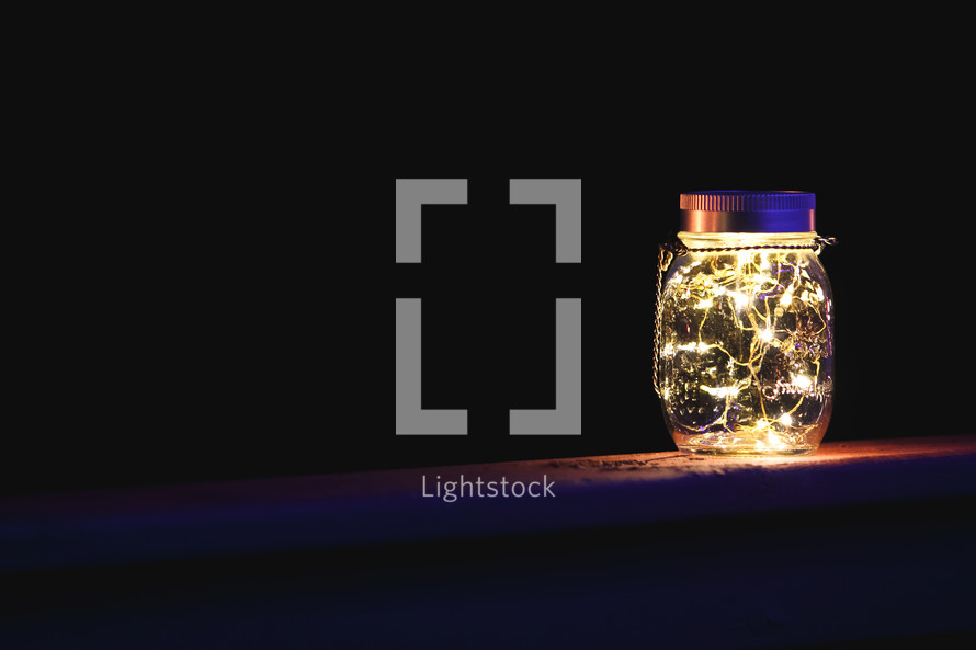 fairy lights in a jar 