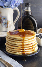 pancakes and syrup 