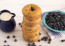 blueberry cake donuts 