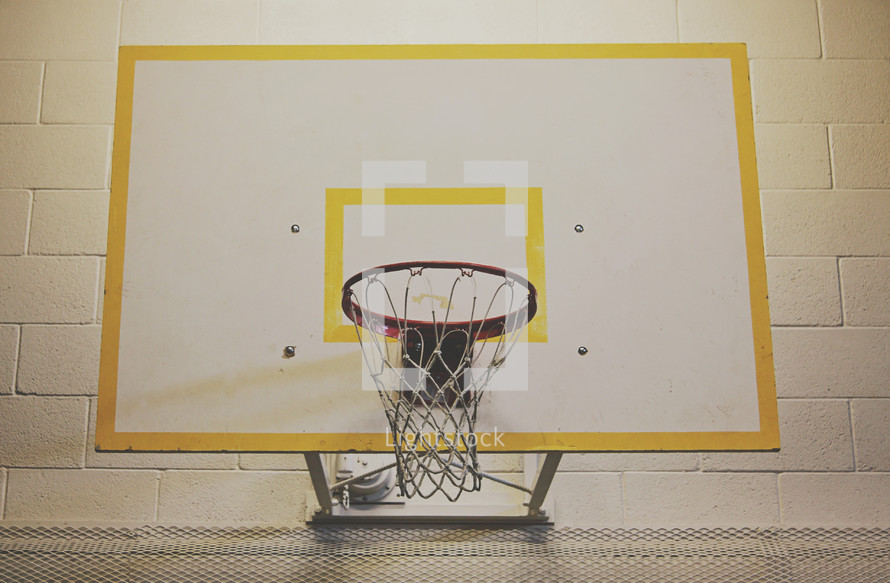 basketball hoop - old style