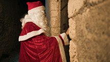 Santa Claus knocks on the door