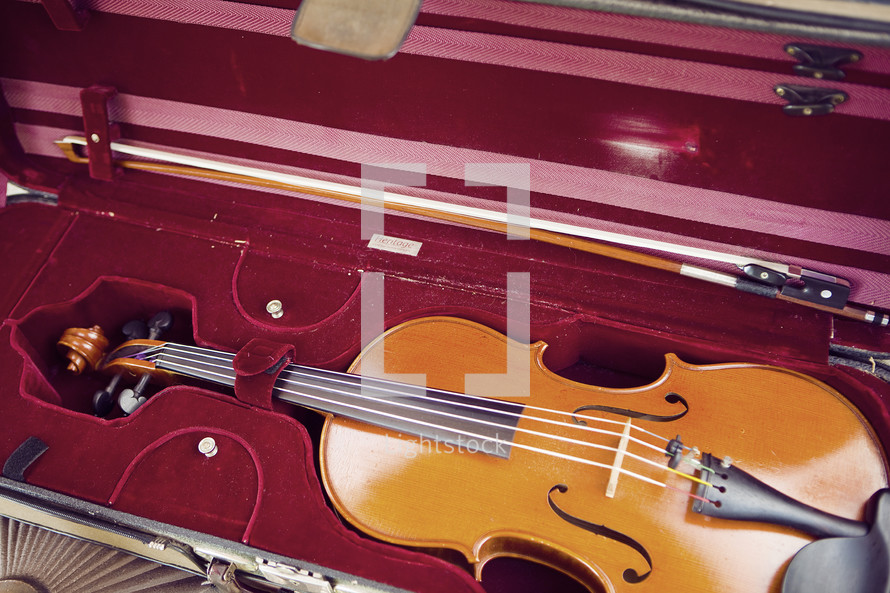 violin in a case