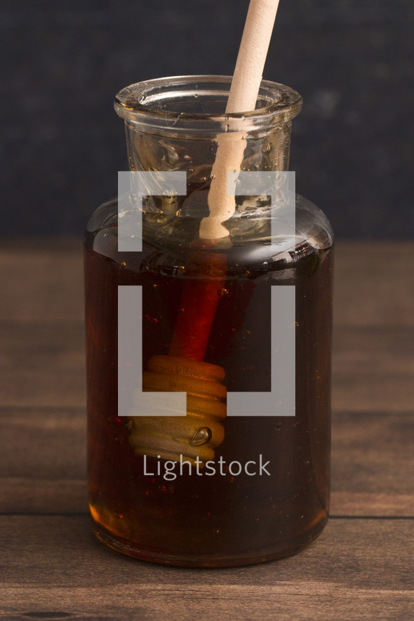 honey in a glass jar 