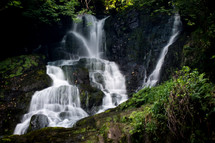 trickling waterfall 