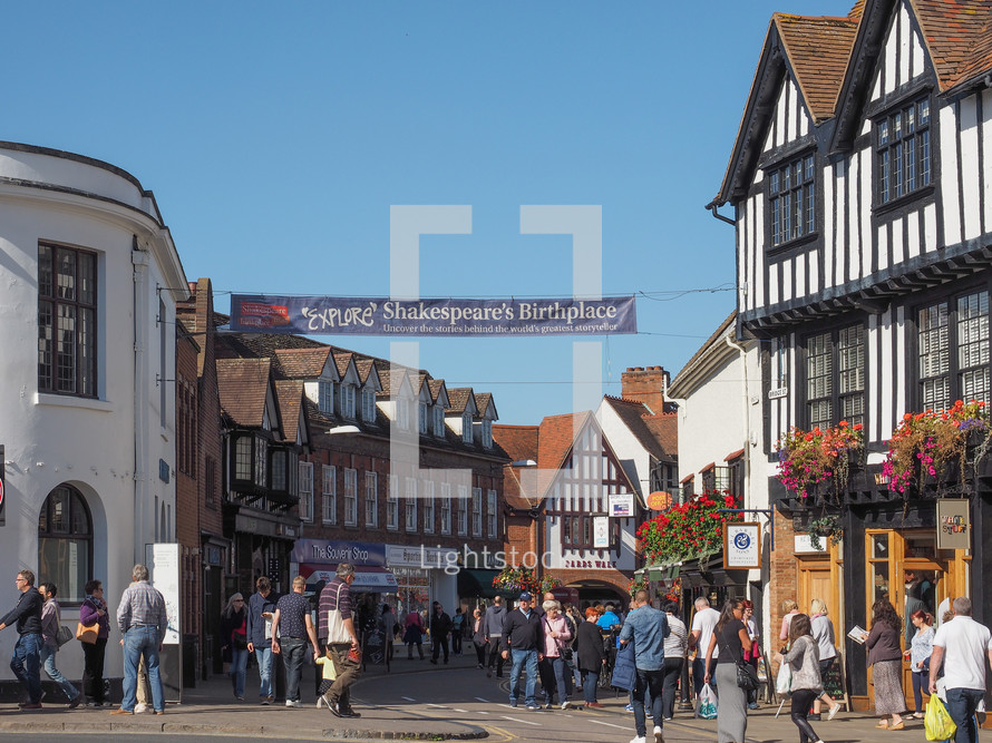 STRATFORD UPON AVON, UK - SEPTEMBER 26, 2015: Tourists visiting the city of Stratford, birthplace of William Shakespeare