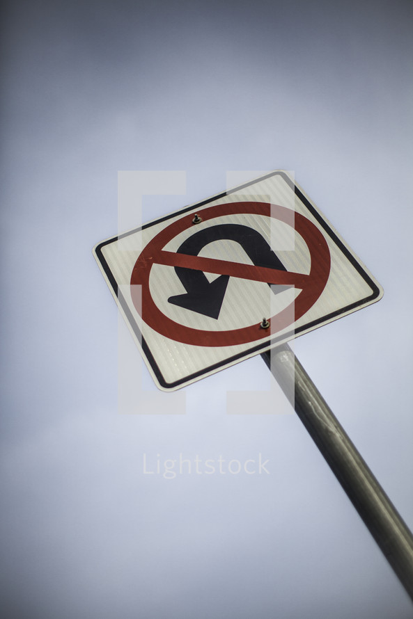 no u turn street sign