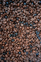 bulk roasted coffee at the market