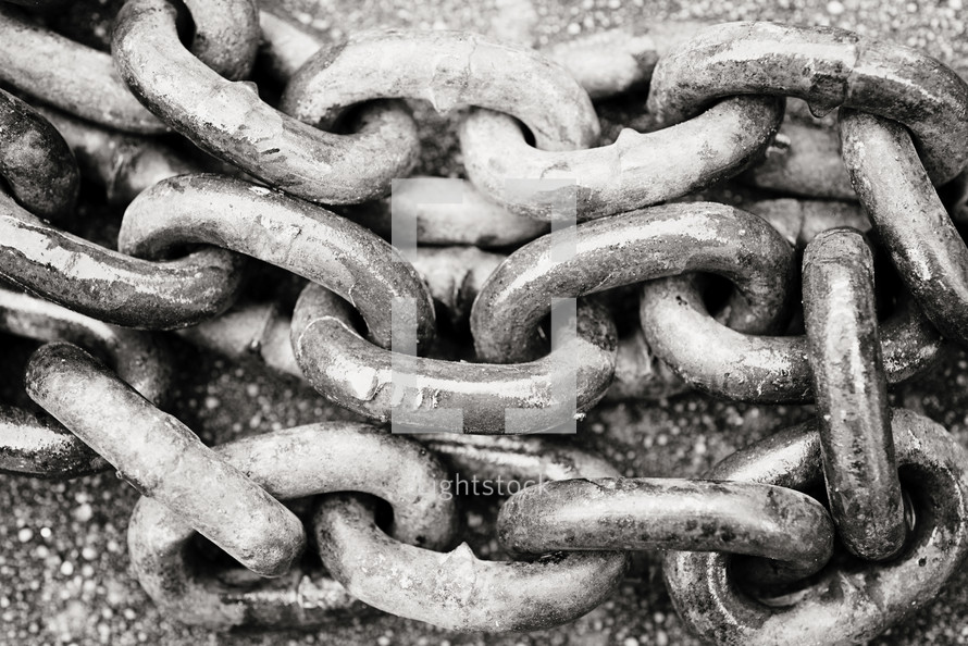 old chain links 