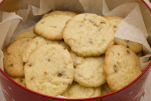 cookies in a tin 