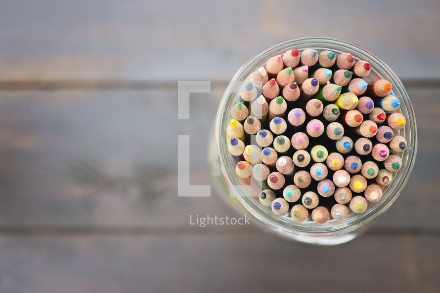 jar of colored pencils 