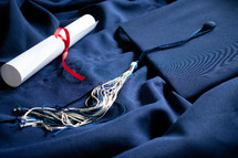 graduation gown 