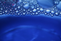 air bubbles in water 