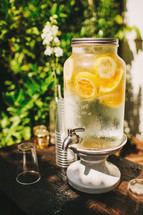 Lemonade jar with tap