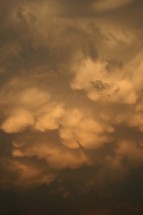 Mammatus storm clouds