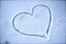 heart drawn in the snow