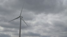 spinning wind turbine 