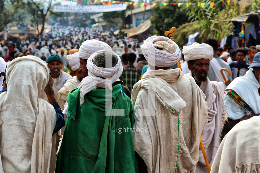 crowds in a market at a celebration in Ethiopia 
