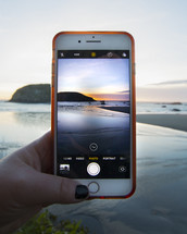 taking a picture of Brookings beach at sunset with a cellphone 
