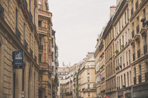 narrow street in Paris 