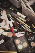Makeup and cosmetic tools 