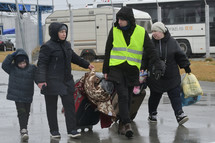 Ukrainian Refugees escaping war 