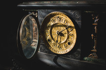 mantle clock 