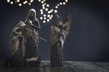 nativity scene figurines 