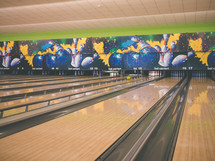 bowling alley 