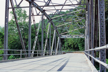 steel bridge alonge route 66 