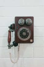 antique telephone 