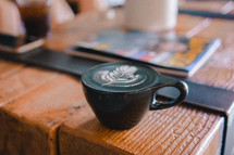 creamer design in coffee 
