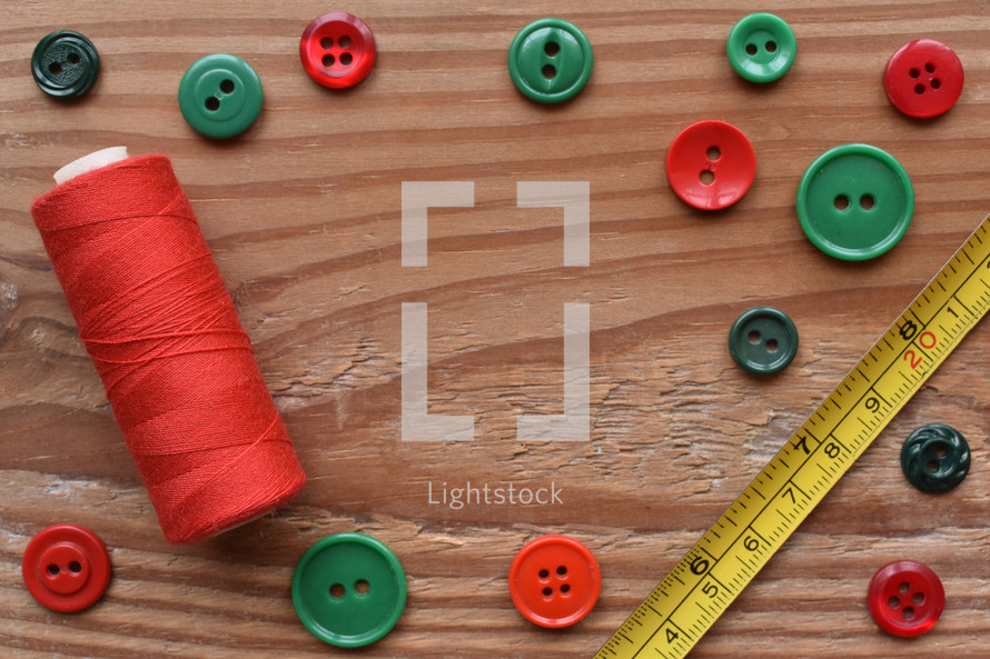 red and green buttons 