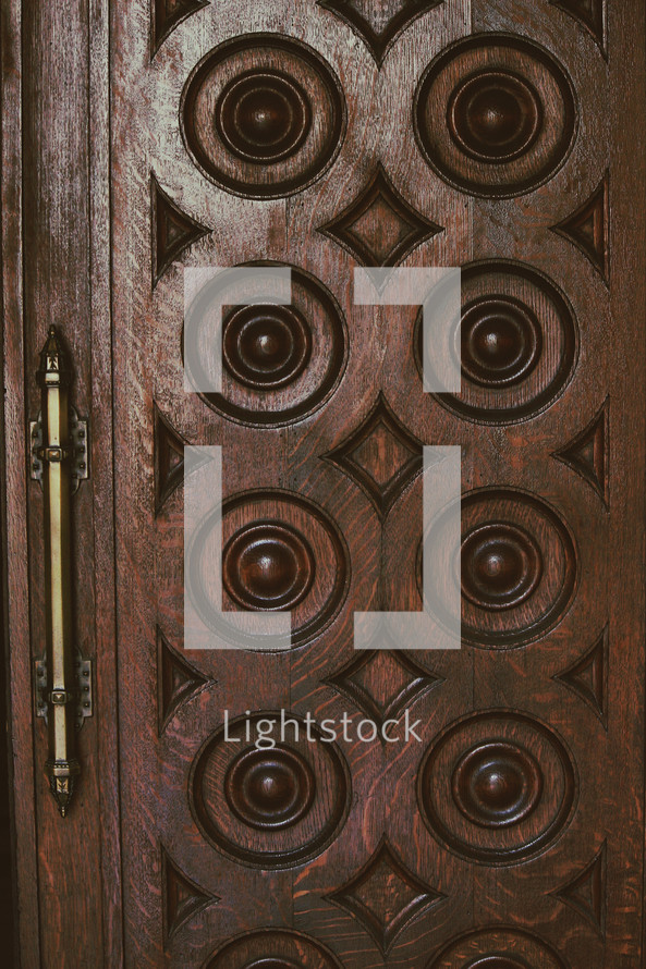 wood doors closeup 