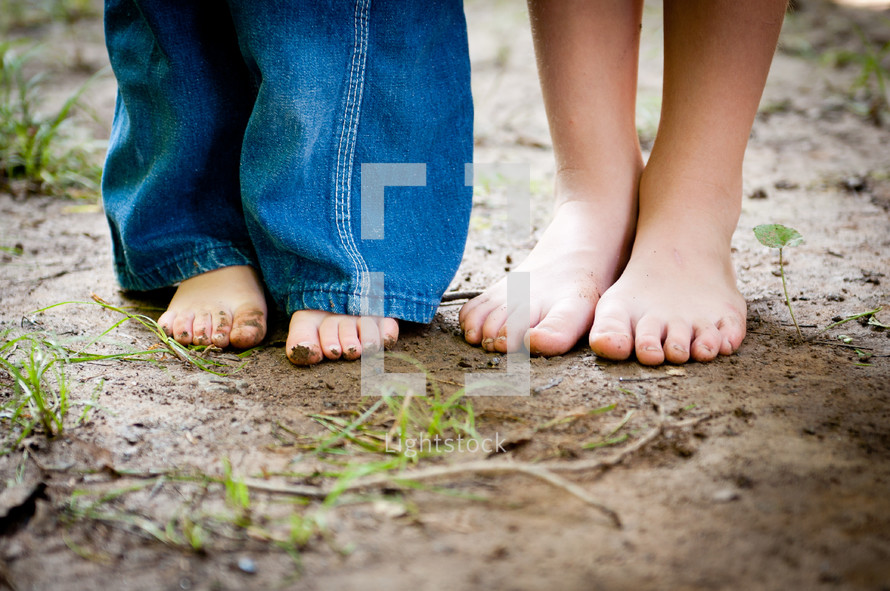 feet in mud 