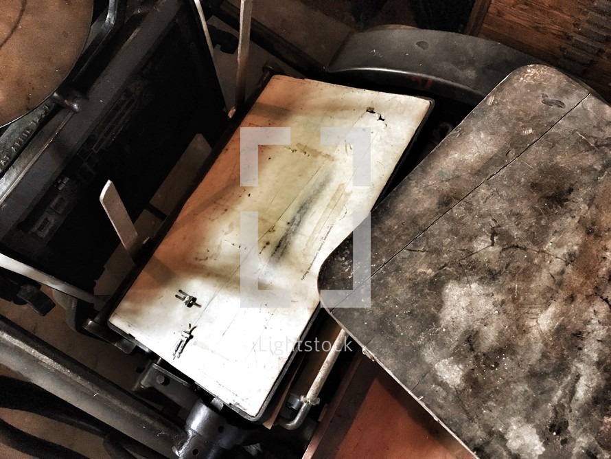 vintage print press machine 