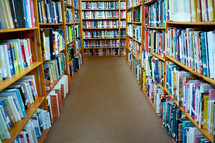 library full of books 