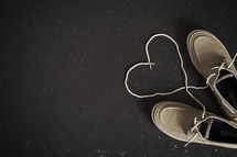 heart shaped shoe laces 