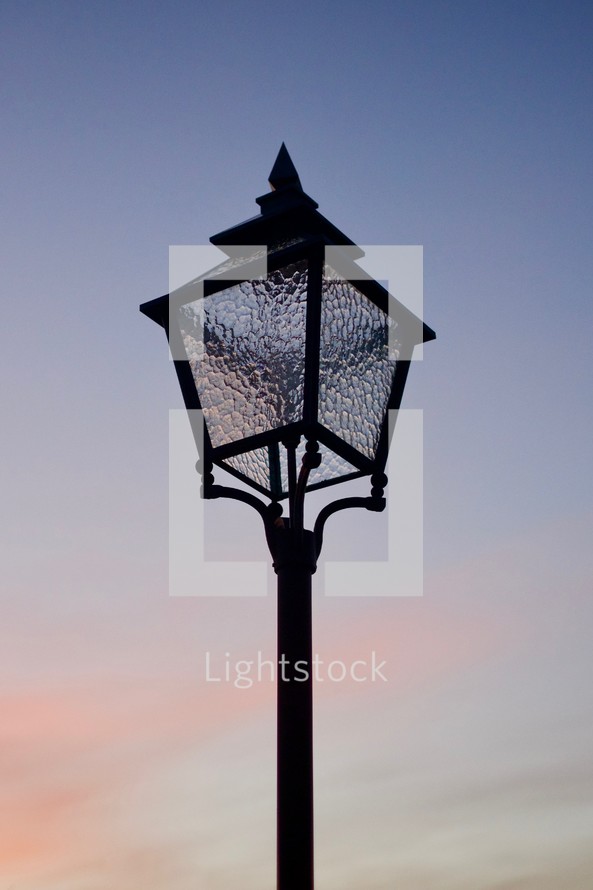 lamp post 