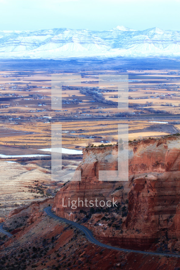 The Colorado bookcliffs in the distance. Shot from the Colorado National monument