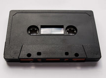 magnetic tape cassette