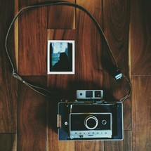 An antique polaroid camera 