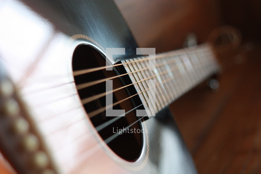 strings on an acoustic guitar 