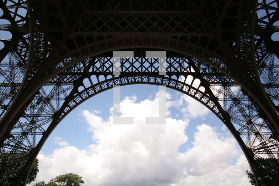 legs of the Eiffel tower