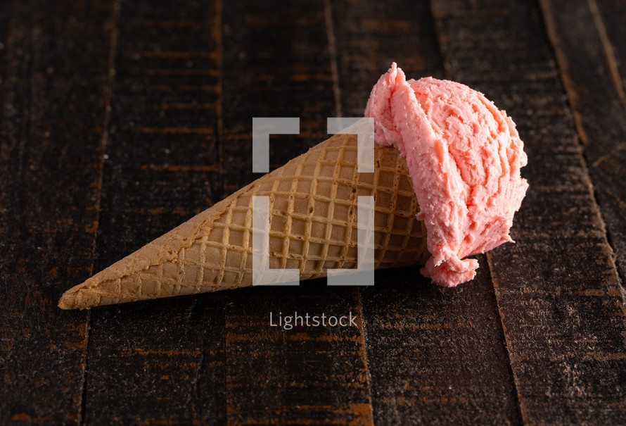 ice cream cone 