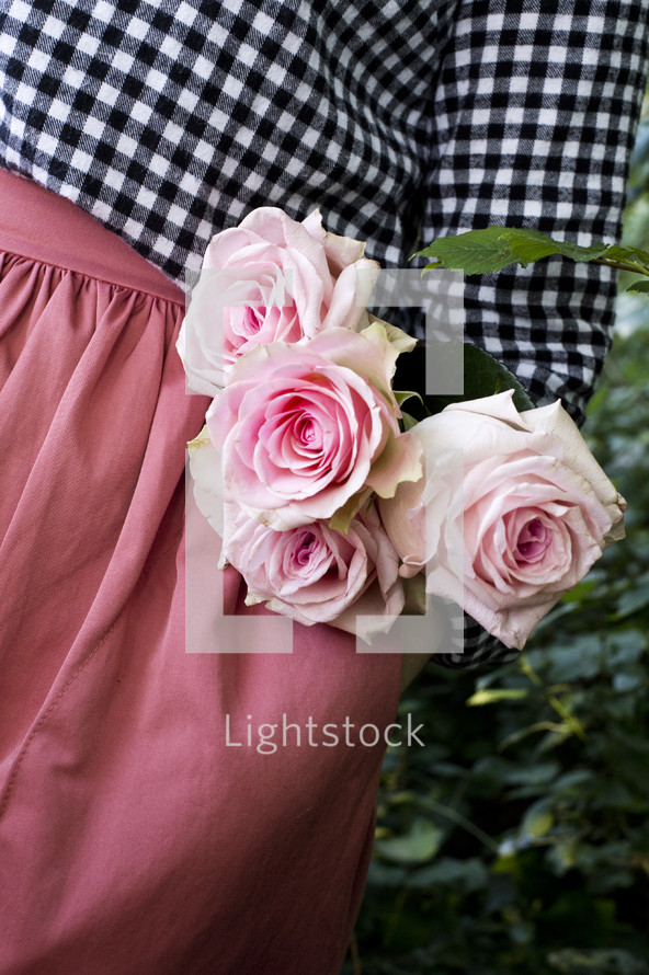 dress and roses 