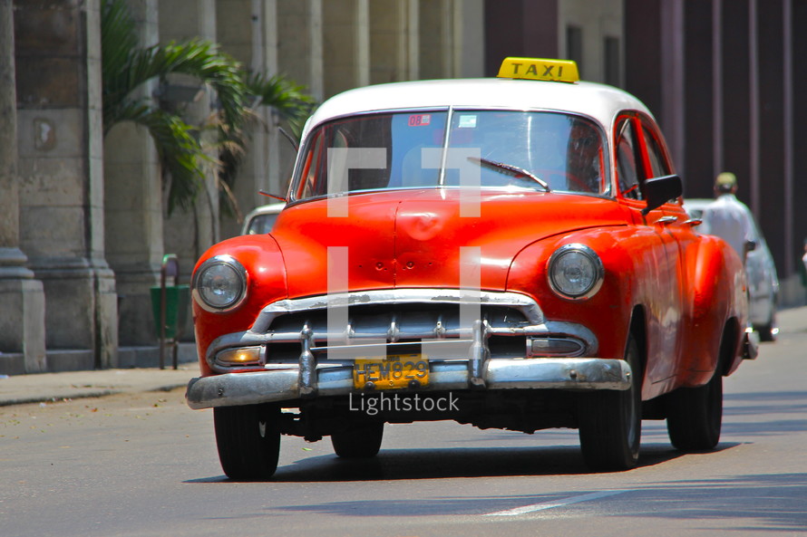 vintage car taxi in Cuba