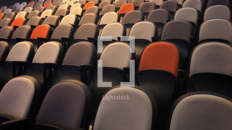 rows of auditorium seats 