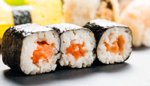 sushi rolls 
