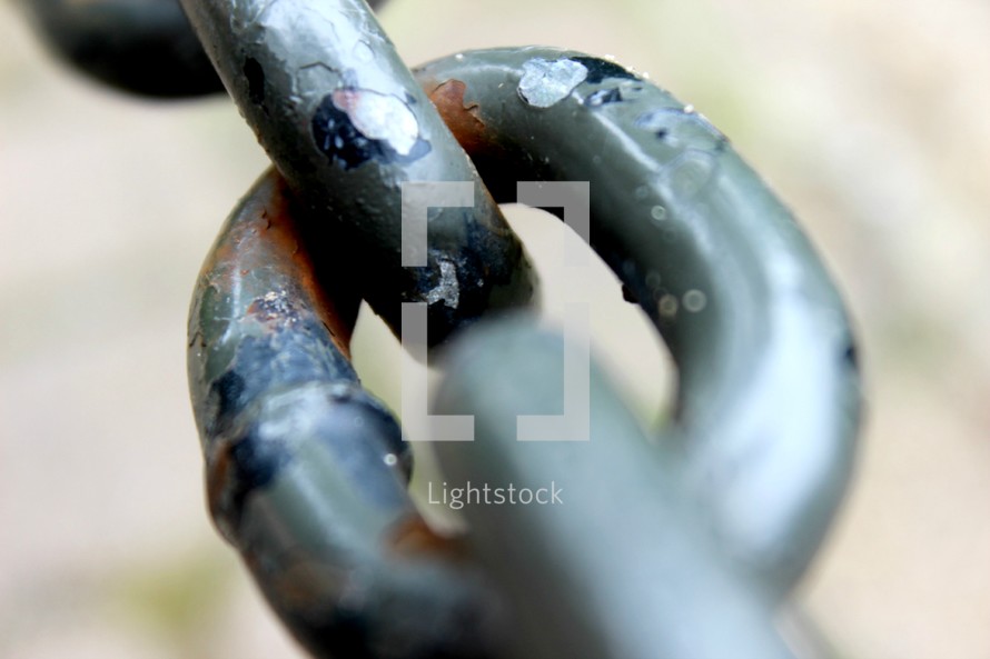 a rusty chain link 