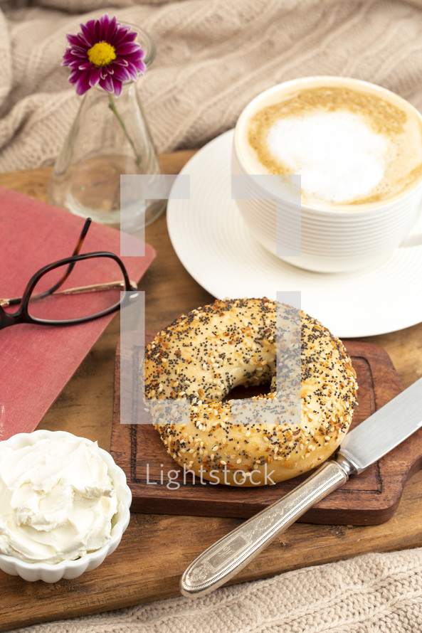 bagels and cream cheese 